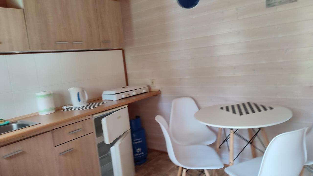 Pietrowe Domki Klif 6Os,Duze Tarasy Dzika Plaza Laka Bociek Duze Tarasy Szlaki Rowerowe Pieski 25Zldzien Debina  Екстер'єр фото